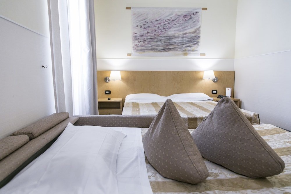 Hotel Aphrodite Room Type - Triple Room