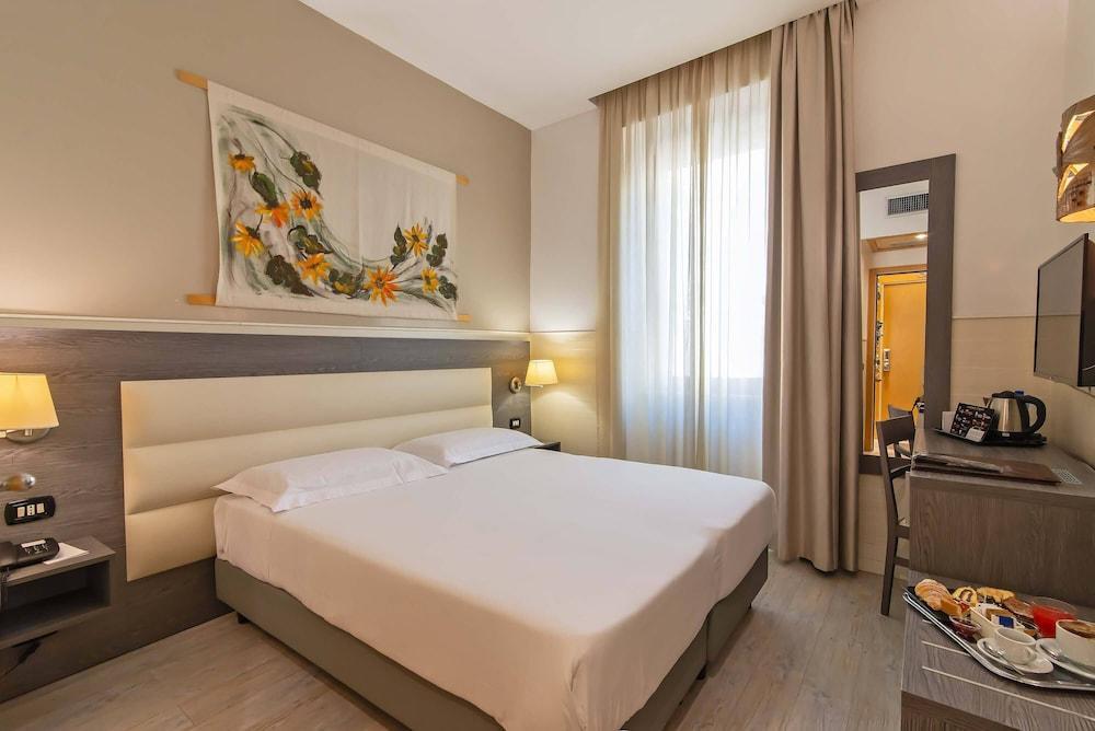 Hotel Aphrodite Room Type - Superior Double Room Hotel Aphrodite Room Type - Superior Double Room