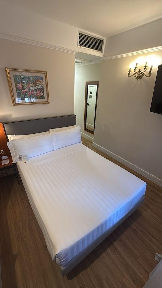 Best Western Hotel Astrid - Tap to explore photos