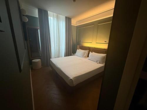 Best Western Hotel Astrid Room Type - Comfort Queen Room Best Western Hotel Astrid Room Type - Comfort Queen Room