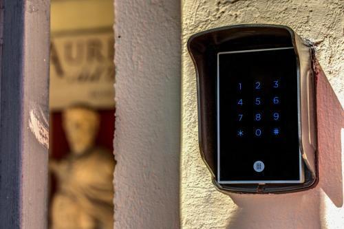 Aurelius Art Gallery Hotel - Tap to explore photos