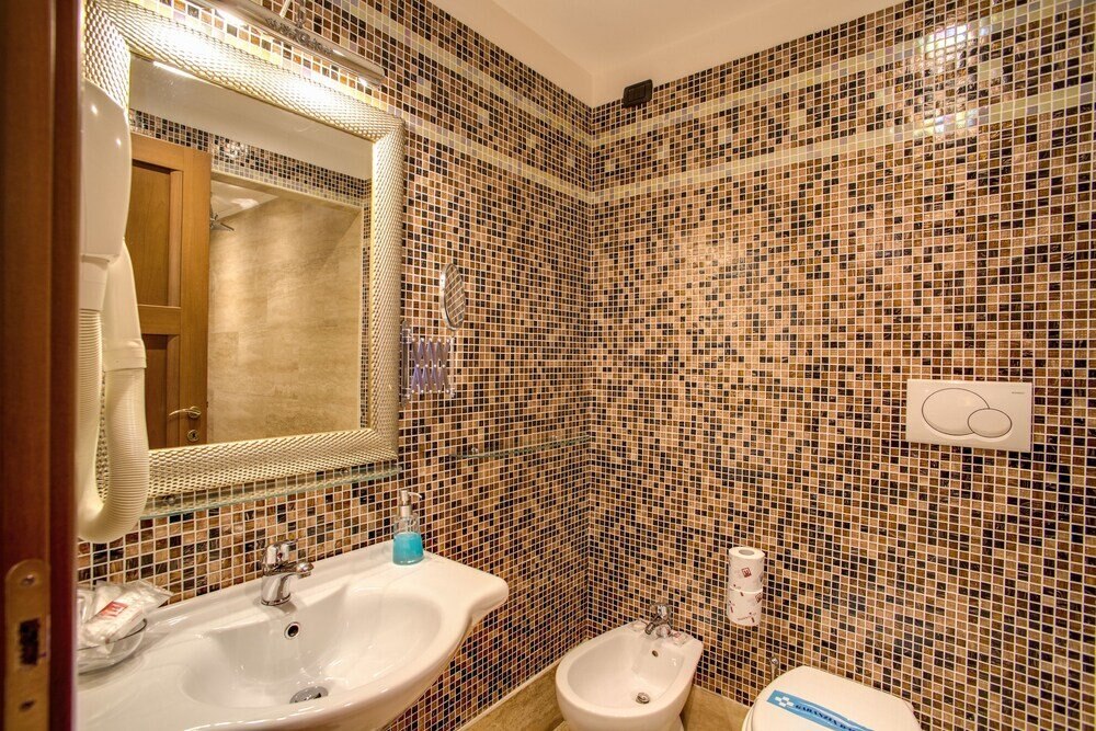 Aurelius Art Gallery Hotel - Tap to explore photos