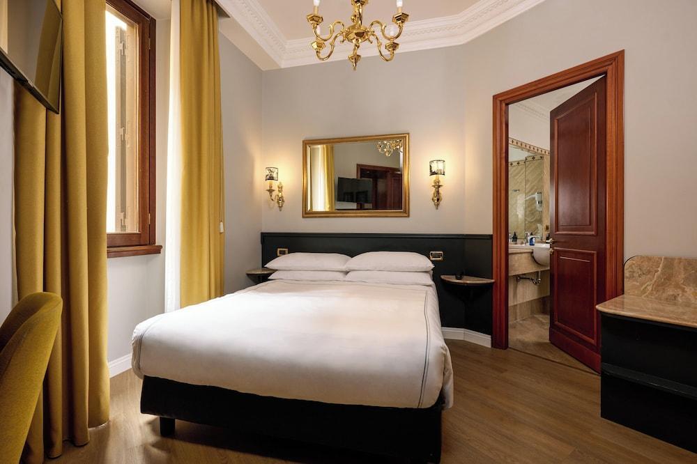 Hotel Barberini - Tap to explore photos