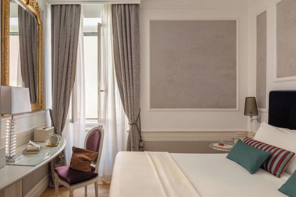 Hotel Britannia Room Type - Deluxe Double or Twin Room