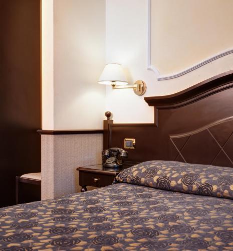 Hotel Best Roma - Tap to explore photos