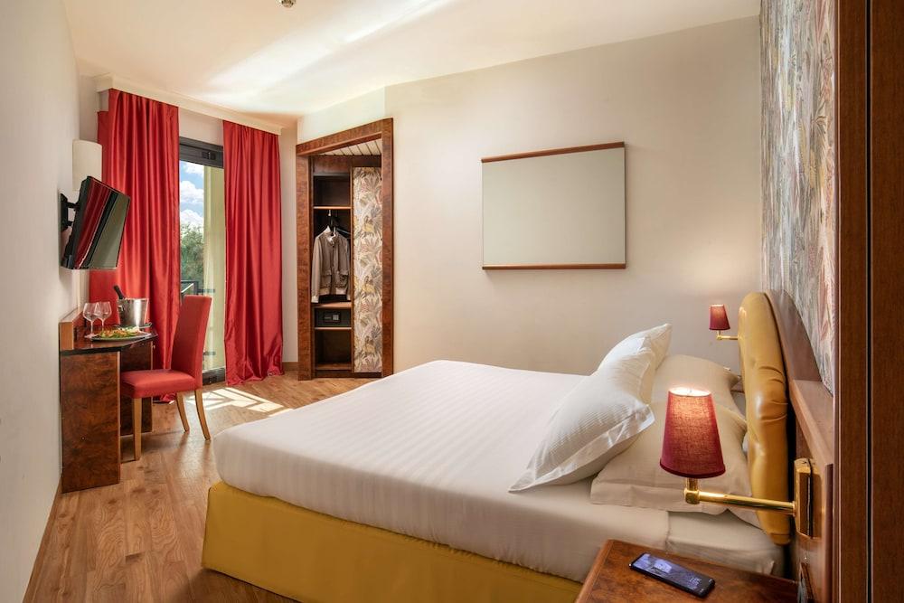 Best Western Park Hotel Room Type - Business Room, 1 Queen Bed, Smoking