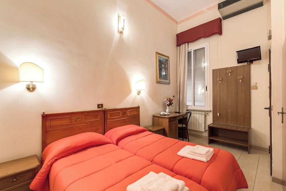 Hotel Cambridge Room Type - Standard Double Room