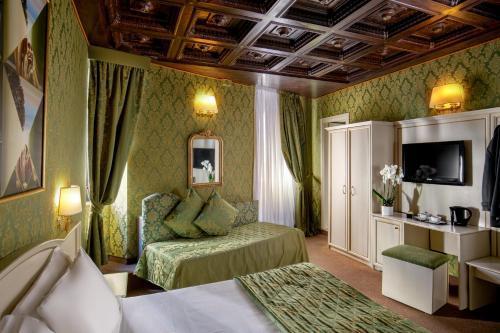 Residenza Canova Tadolini - Guesthouse Room Type - Classic Double Room