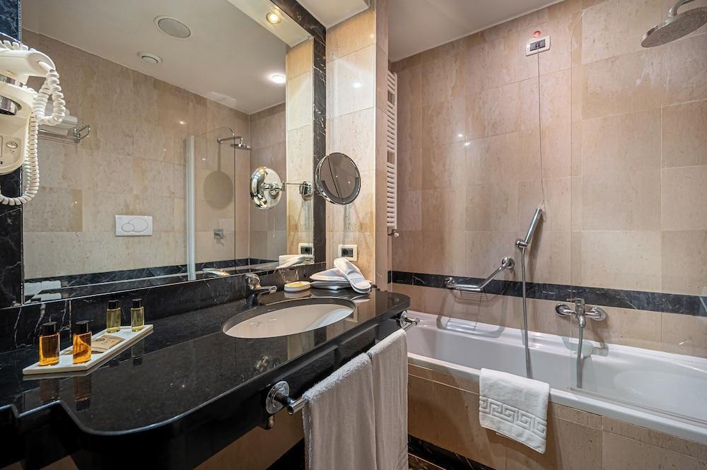Cardinal Hotel St. Peter Room Type - Classic Double or Twin Room