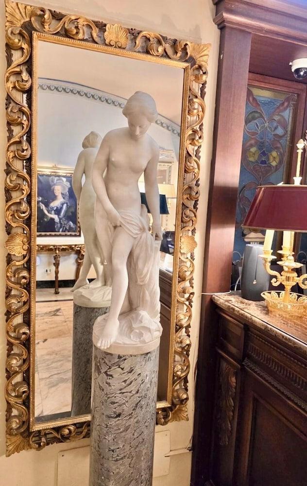 Champagne Palace Hotel - Tap to explore photos