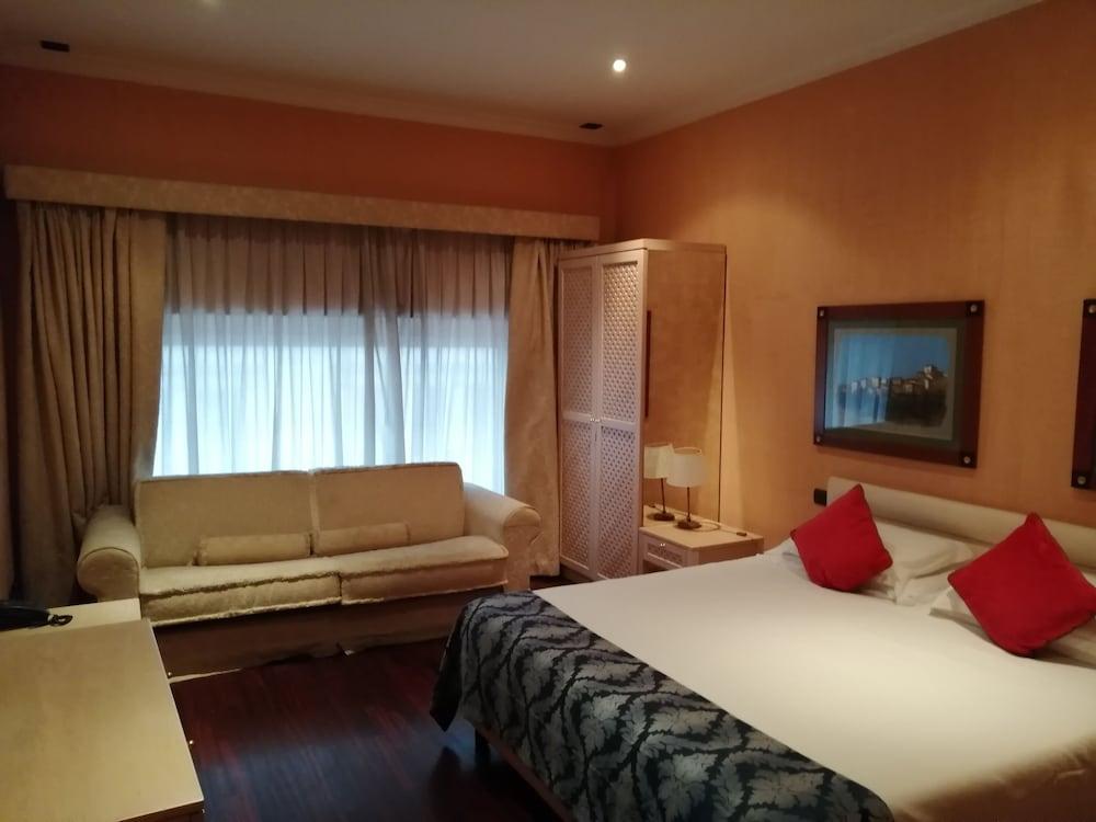 Colosseo Studio Suites Room Type - Junior Suite