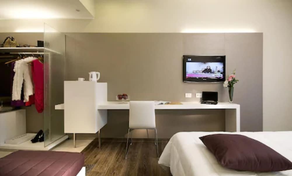 Hotel Isola Sacra Rome Airport - Tap to explore photos
