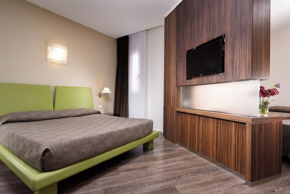 Hotel Isola Sacra Rome Airport Room Type - Junior Suite