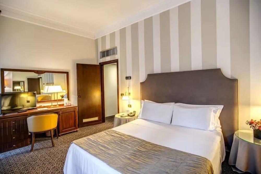 Colonna Palace Hotel Room Type - Classic Double or Twin Room
