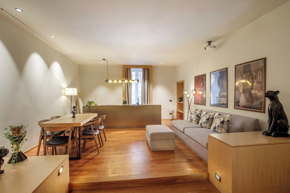 Condotti Boutique Hotel Room Type - Suite Deluxe - Via Di Ripetta 229