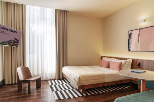 Numa Rome Barberini Room Type - Large Room with Extra Single Bed Numa Rome Barberini Room Type - Large Room with Extra Single Bed