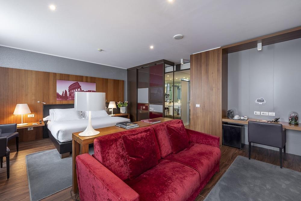 H10 Roma Città Room Type - Suite
