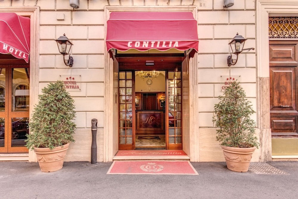 Hotel Contilia - Tap to explore photos