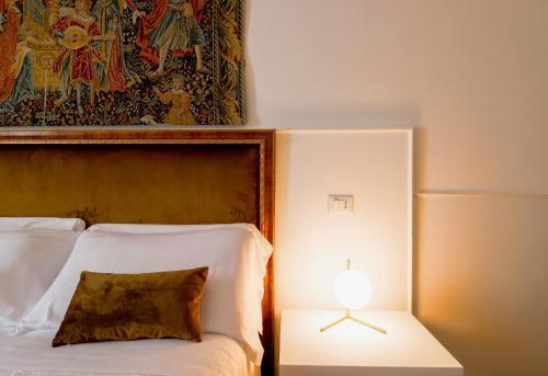Imperial Suite Roma - Civis Hotels - Tap to explore photos