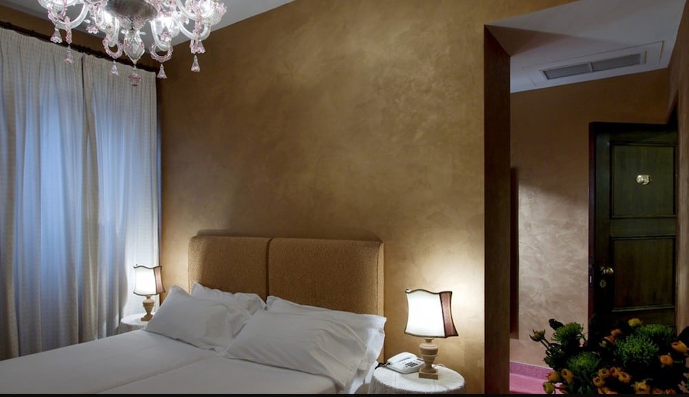 Hotel Columbia Room Type - Standard Double or Twin Room