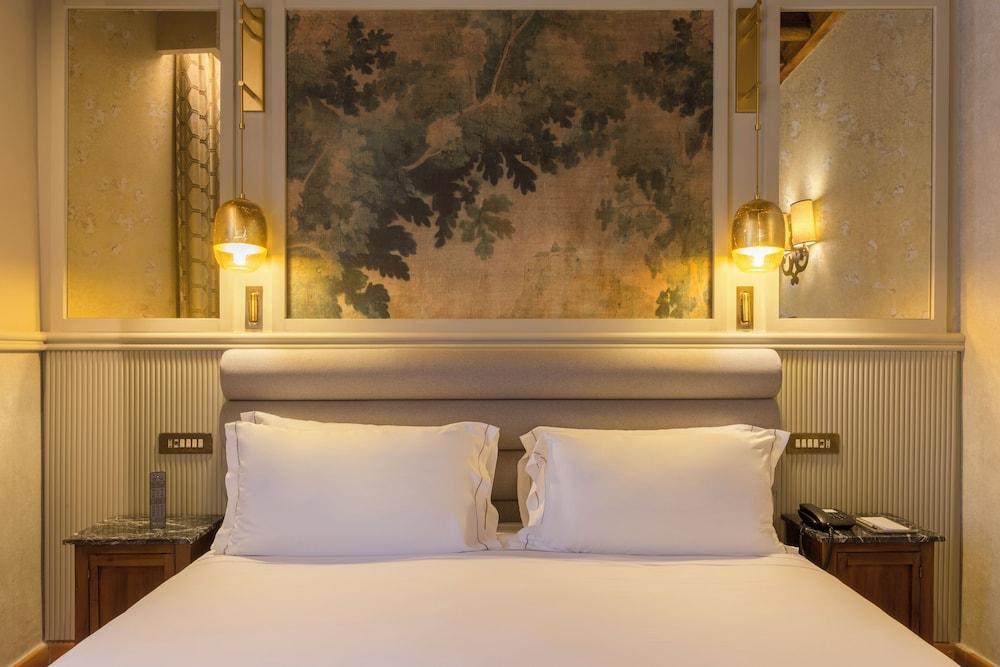Donna Camilla Savelli – VRetreats Room Type - Deluxe Double Room