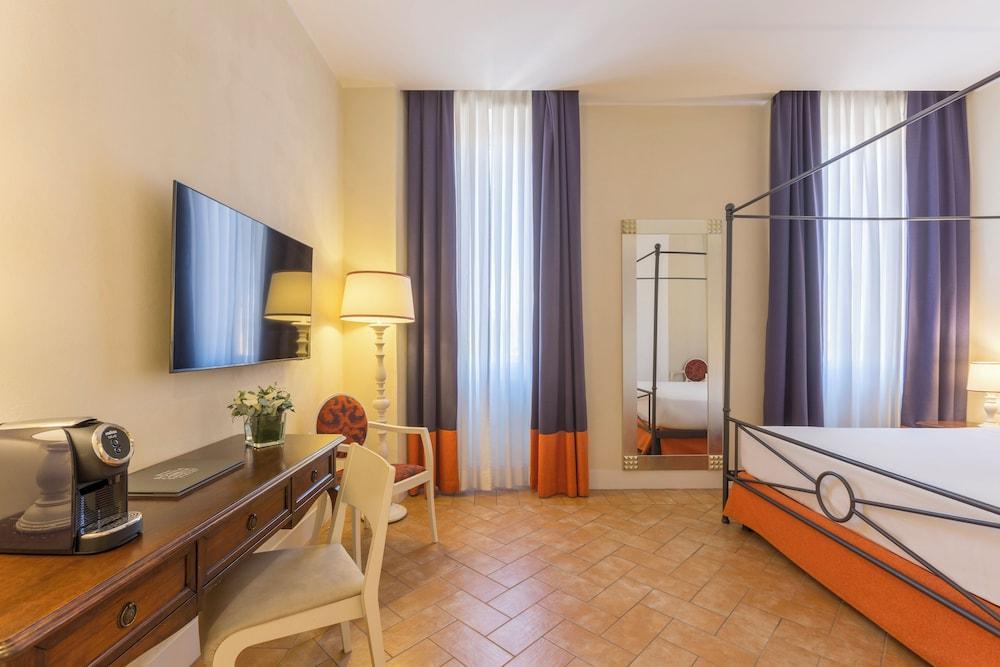 Donna Camilla Savelli – VRetreats Room Type - Superior Double Room