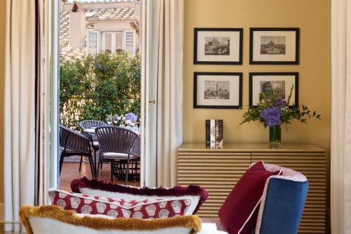Rocco Forte Hotel De Russie - Tap to explore photos
