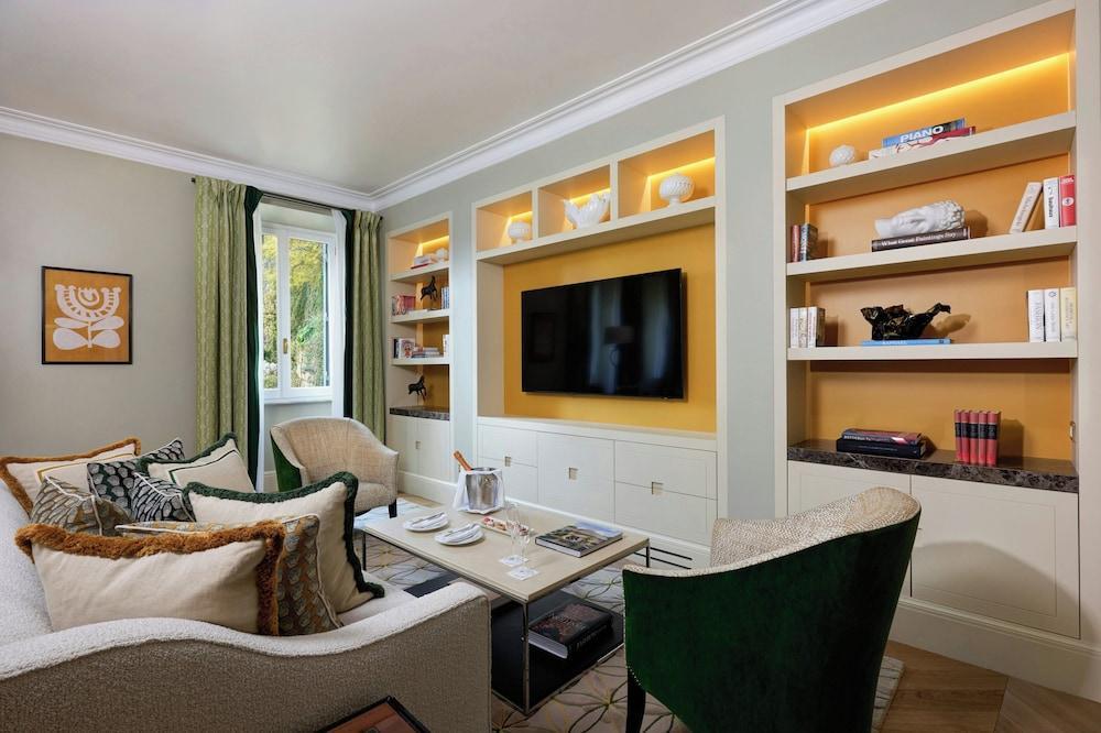 Rocco Forte Hotel De Russie Room Type - Junior Suite, Garden View (Deluxe)