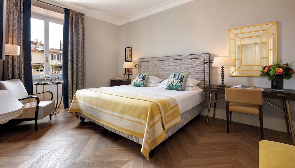 Rocco Forte Hotel De Russie Room Type - SUPERIOR ROOM