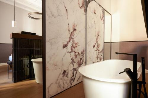 Hotel Navona Palace Collection - Tap to explore photos
