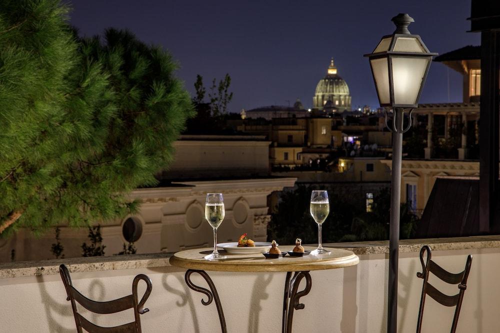 Donna Laura Palace by OMNIA hotels - Tap to explore photos