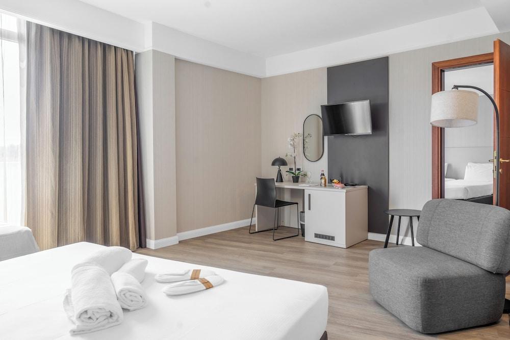 Hotel Capannelle Room Type - Camera Comunicante