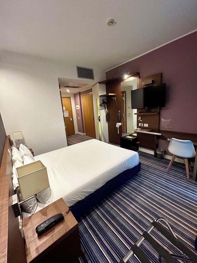 GP Hotel Room Type - Double Room with facility access