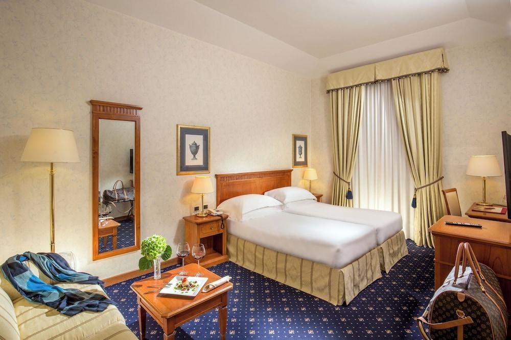 UNA HOTELS Empire Roma Room Type - Superior Twin Room