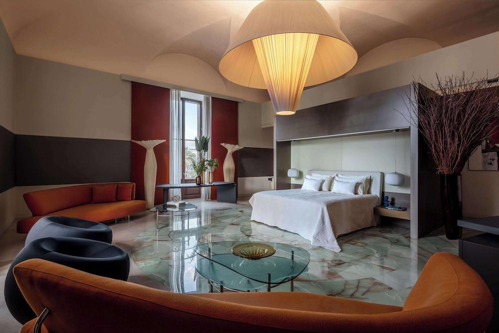 Anantara Palazzo Naiadi Rome Hotel - Tap to explore photos