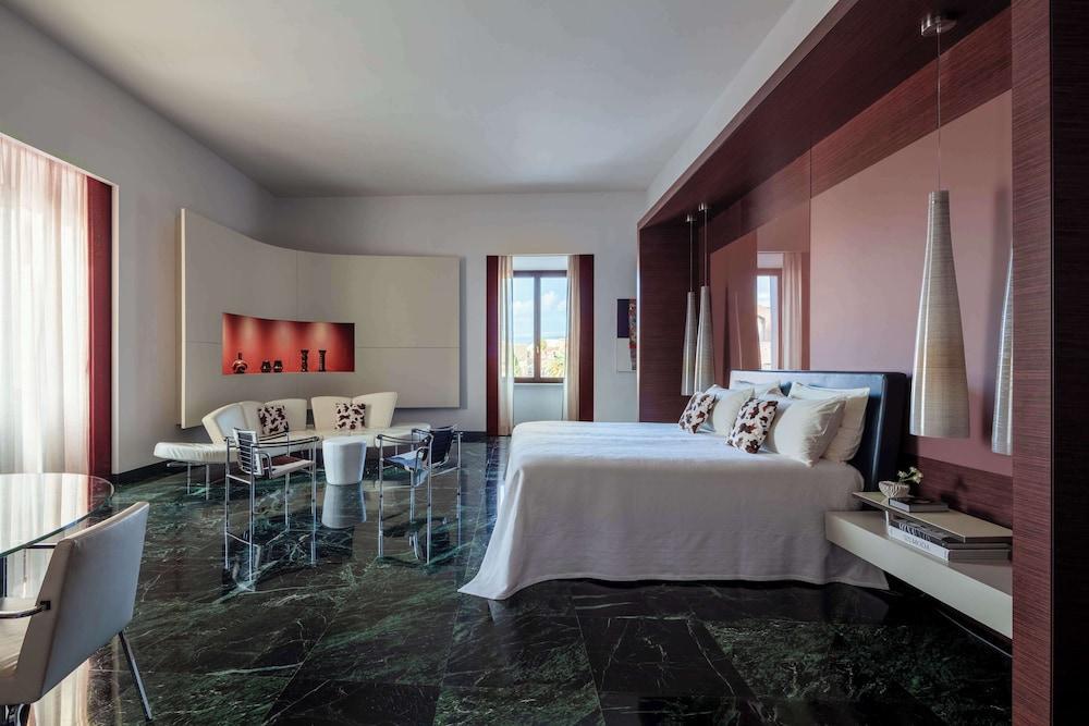 Anantara Palazzo Naiadi Rome Hotel Room Type - Suite Executive with View Anantara Palazzo Naiadi Rome Hotel Room Type - Suite Executive with View