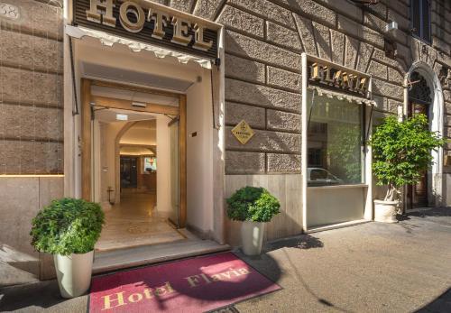 Hotel Flavia - Tap to explore photos