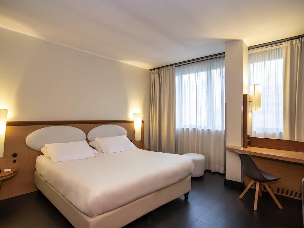 Mercure Eur Roma West Room Type - Privilege, Room, 1 Double Bed