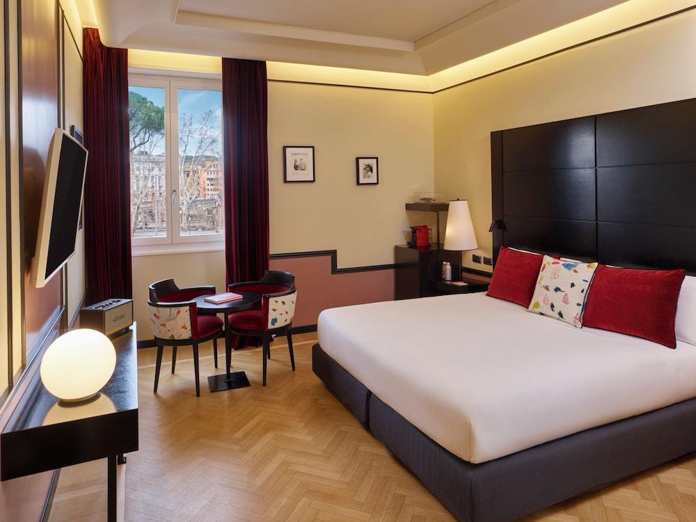 47 Boutique Hotel Room Type - Executive Double Room