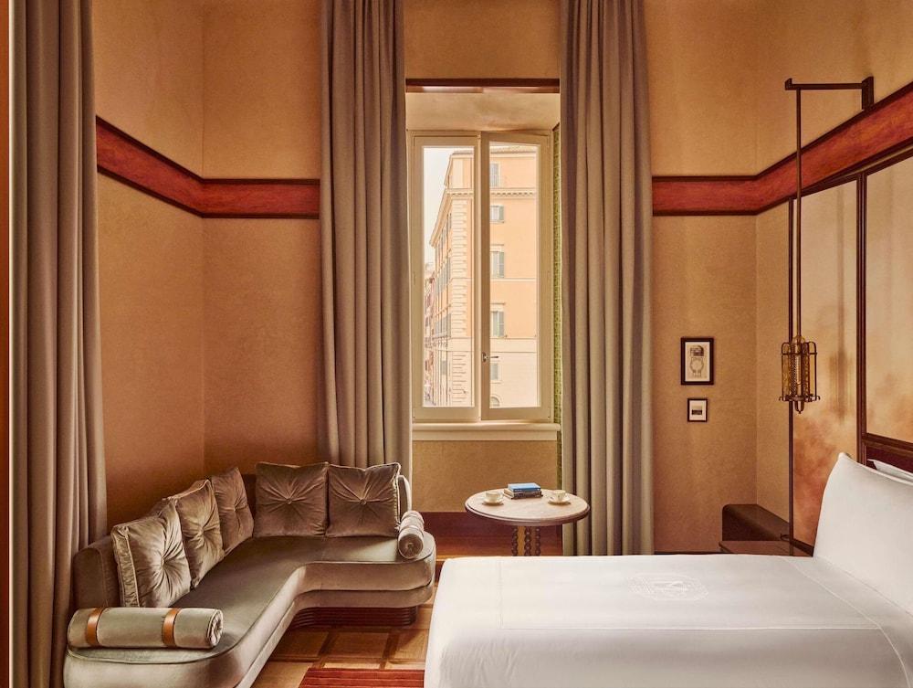 Orient Express La Minerva Room Type - Deluxe Room with Minerva Square View, 1 king Bed Orient Express La Minerva Room Type - Deluxe Room with Minerva Square View, 1 king Bed
