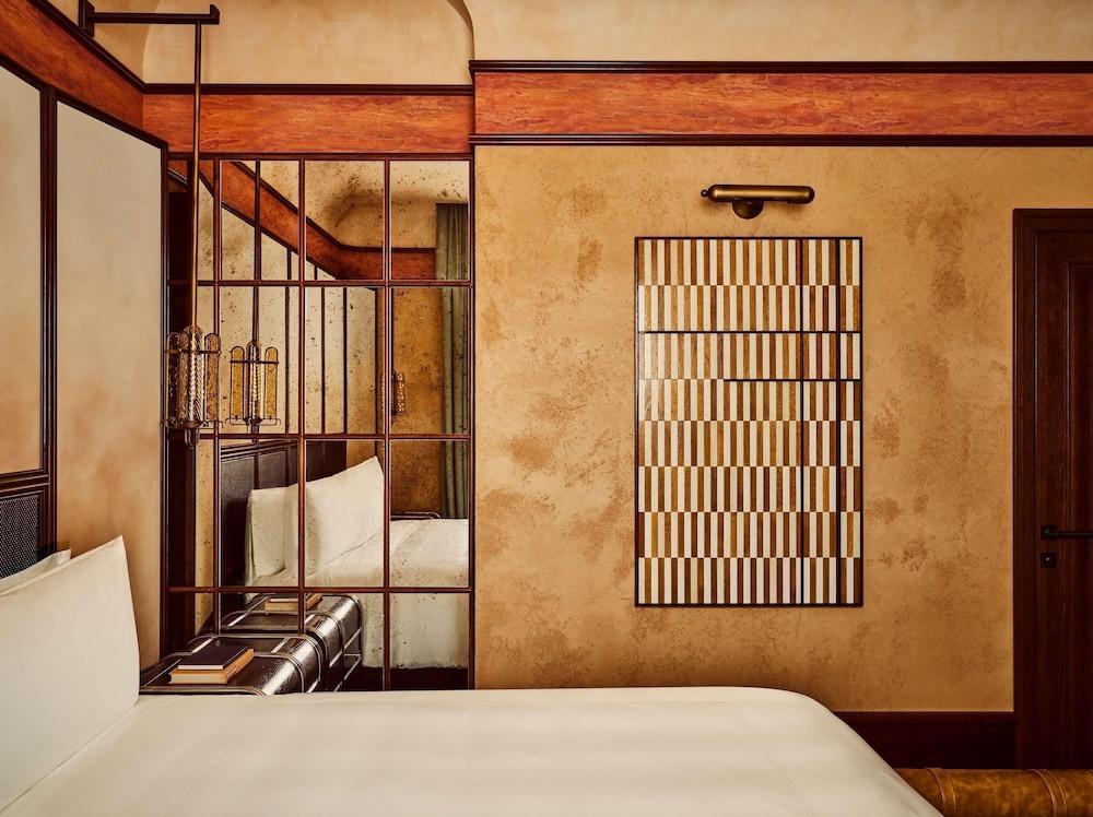Orient Express La Minerva Room Type - Suite Minerva Square View, 1 King Bed