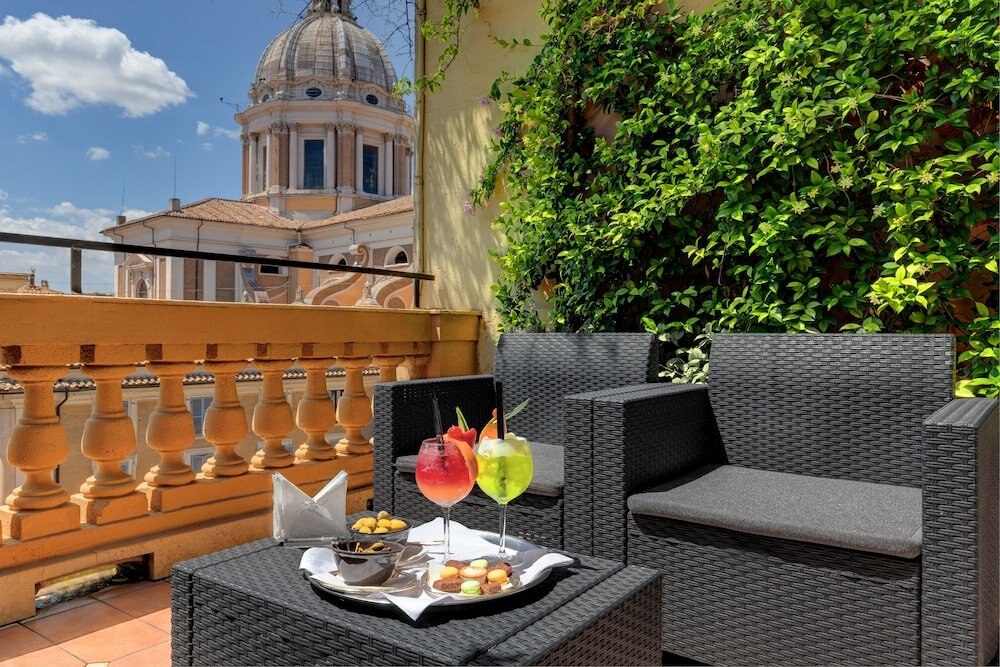 Grand Hotel Plaza Room Type - Junior Suite, Terrace