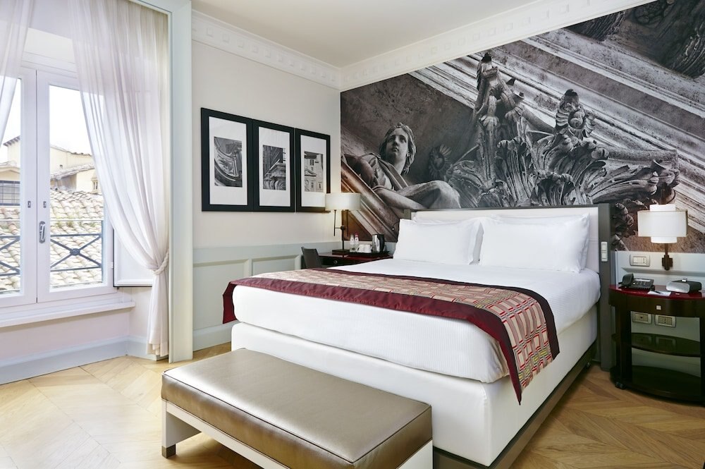 Hotel Indigo ROME - ST. GEORGE, an IHG hotel Room Type - Standard Room, 1 Queen Bed, Accessible (Roll-In Shower) Hotel Indigo ROME - ST. GEORGE, an IHG hotel Room Type - Standard Room, 1 Queen Bed, Accessible (Roll-In Shower)