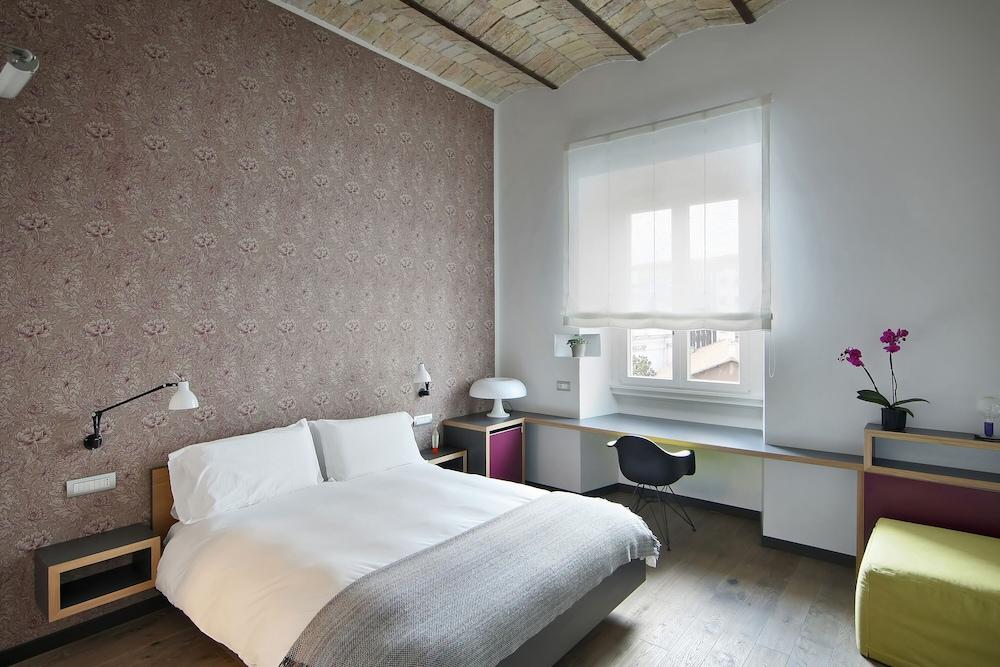 Hotel Giolli Nazionale Room Type - Annex Building Room with View Hotel Giolli Nazionale Room Type - Annex Building Room with View