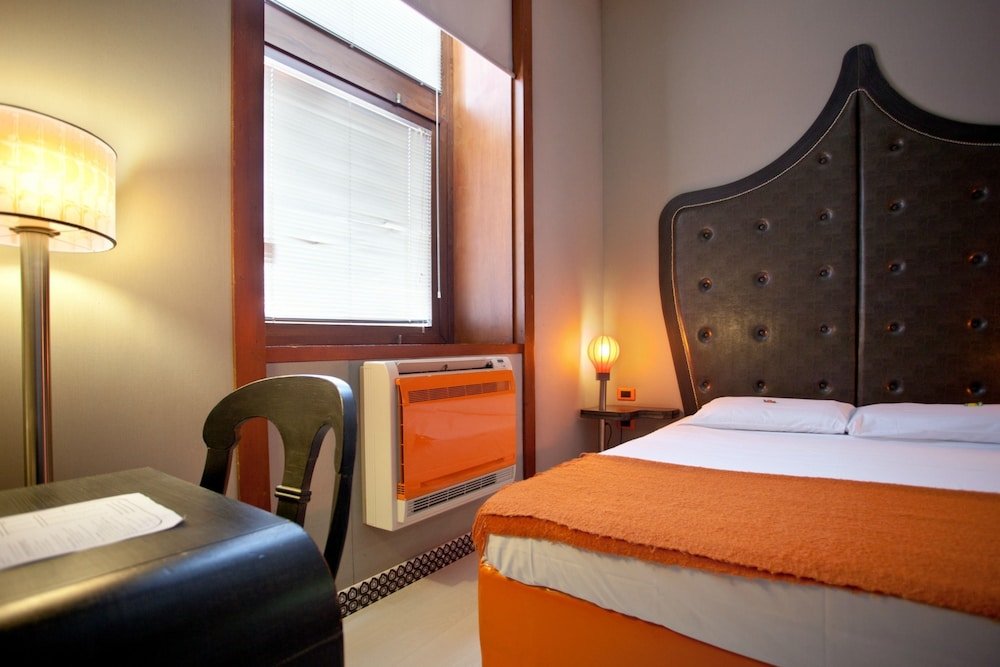 Orange Hotel Room Type - Standard Double Room