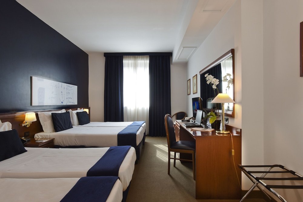 Grand Hotel Tiberio Room Type - Family Room, 1 Bedroom