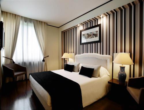 TH Roma - Carpegna Palace Room Type - Family Junior Suite
