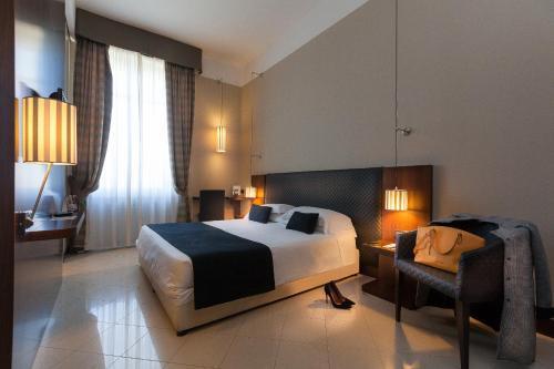TH Roma - Carpegna Palace Room Type - Standard Double Room