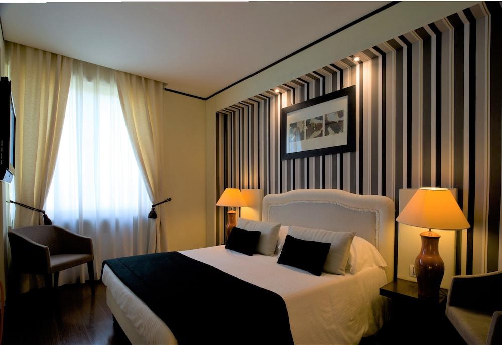 TH Roma - Carpegna Palace Room Type - Junior Suite