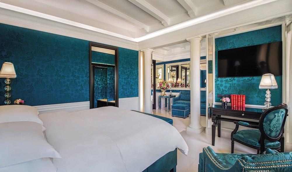 Hassler Roma Room Type - Deluxe Double Room, Multiple Beds (Grand) Hassler Roma Room Type - Deluxe Double Room, Multiple Beds (Grand)